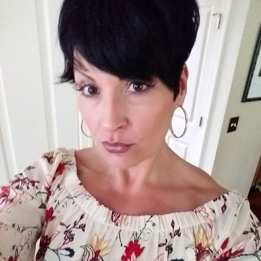 Meet your Posher, Chelie